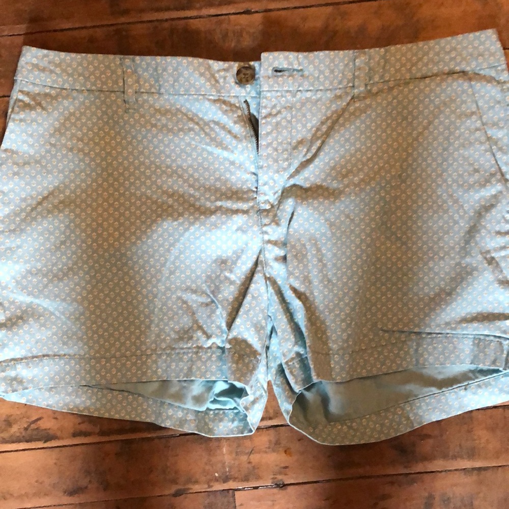 Flowery shorts